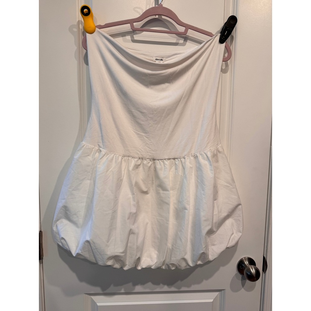 Kimchi Blue White Bubble Hem Mini Dress